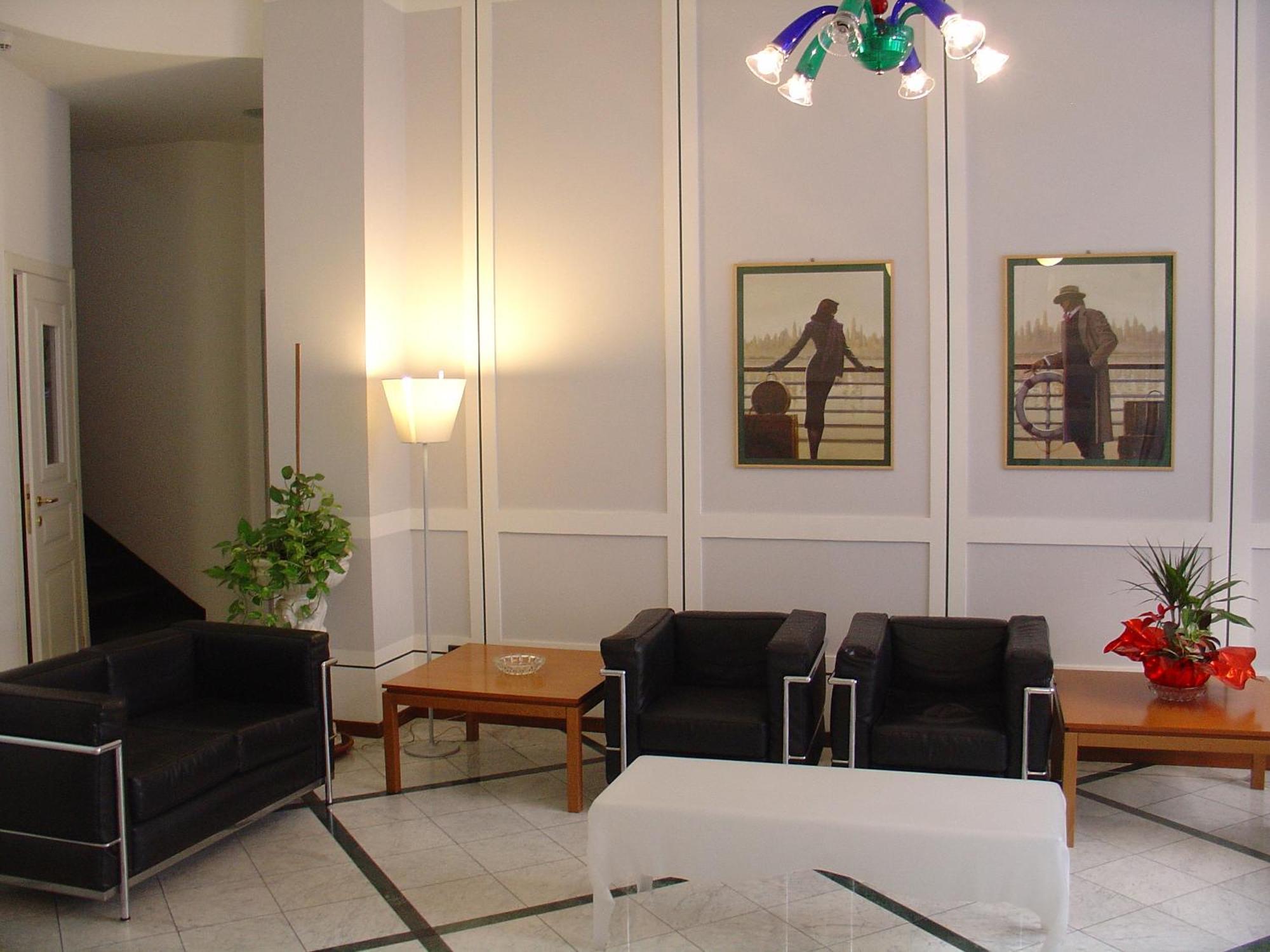 Domus Hotel Alessandria Eksteriør bilde