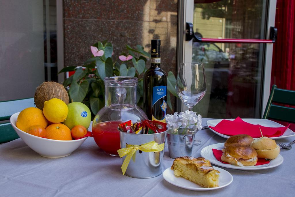 Domus Hotel Alessandria Eksteriør bilde